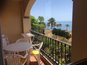 Fantástico Apartamento con vistas al mar zona Club la Costa Castillo Fuengirola, Fuengirola